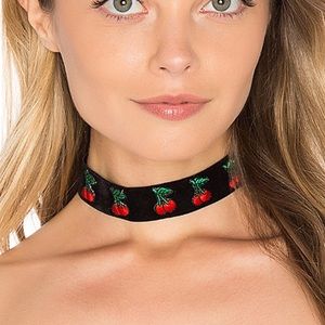 • vanessa mooney floral choker •